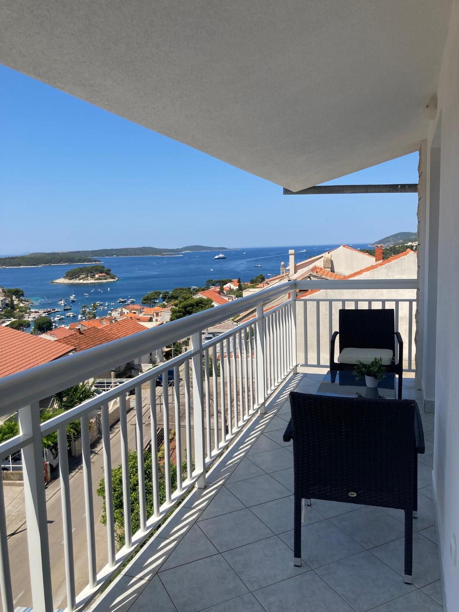 Apartments Slijepcevic Хвар Экстерьер фото